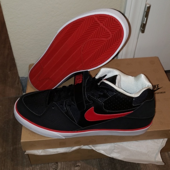 nike auto force 180